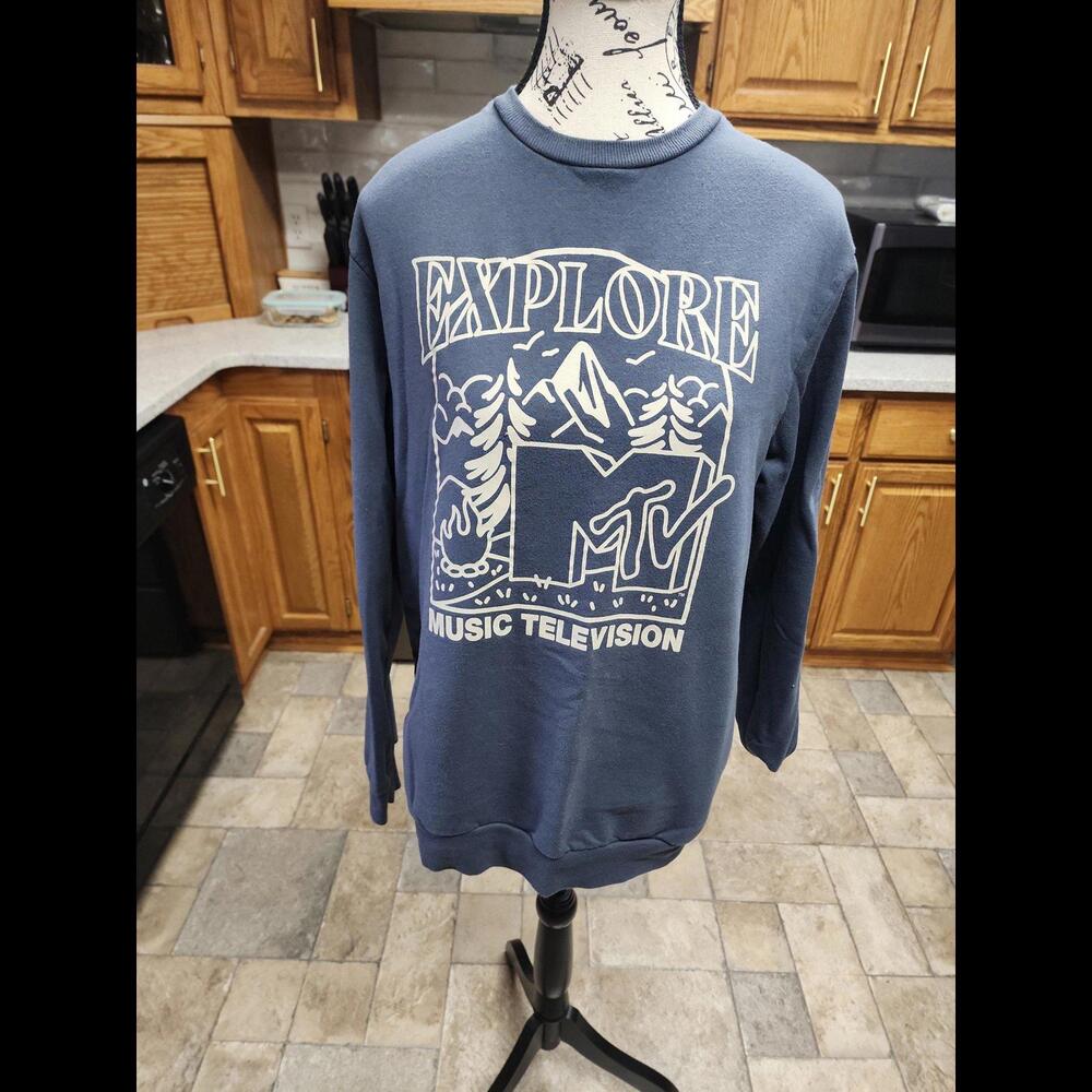Mtv sweatshirt crewneck